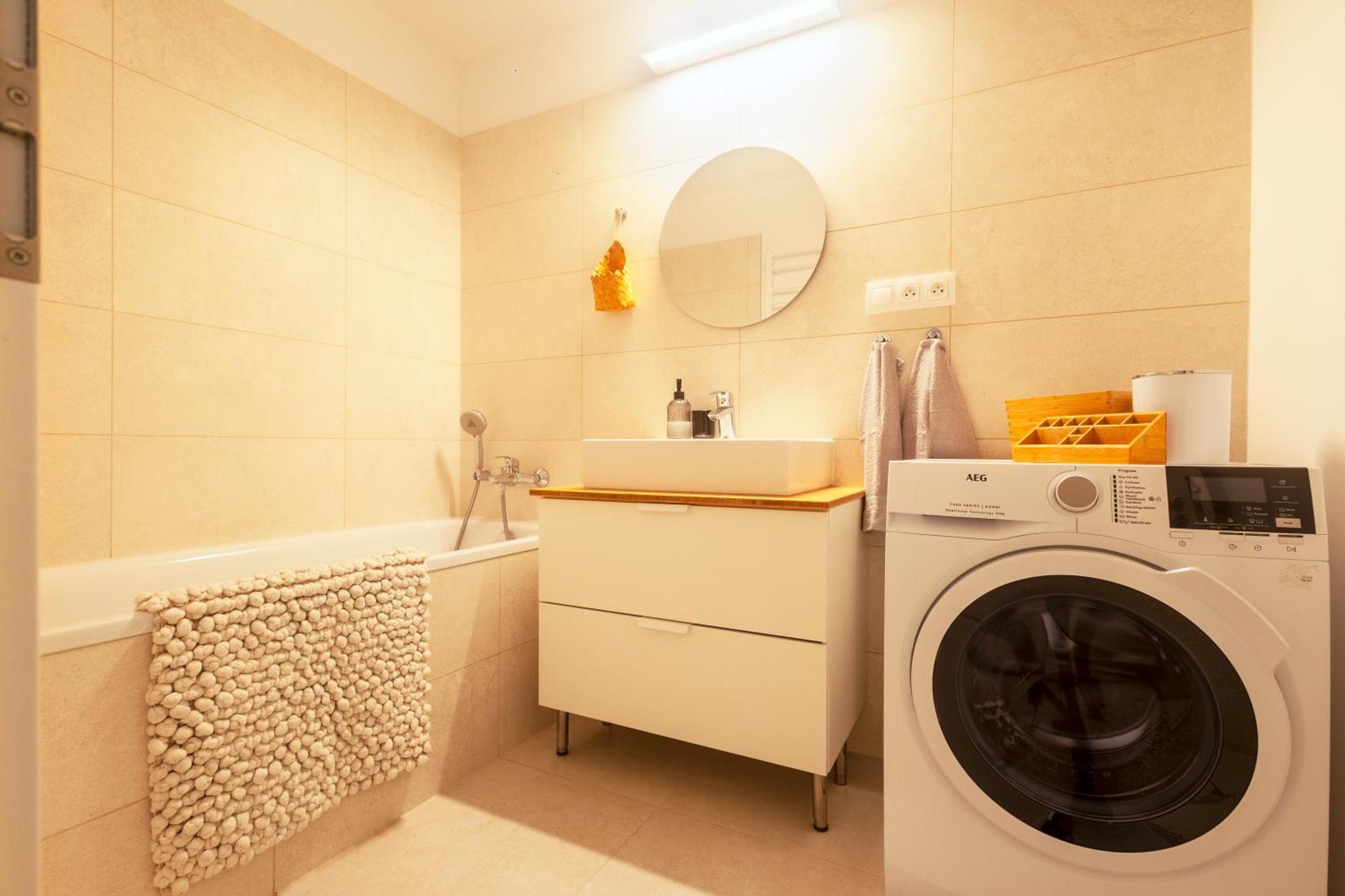 公寓 Downtown 2 18th Floor With Free Parking 布拉迪斯拉发